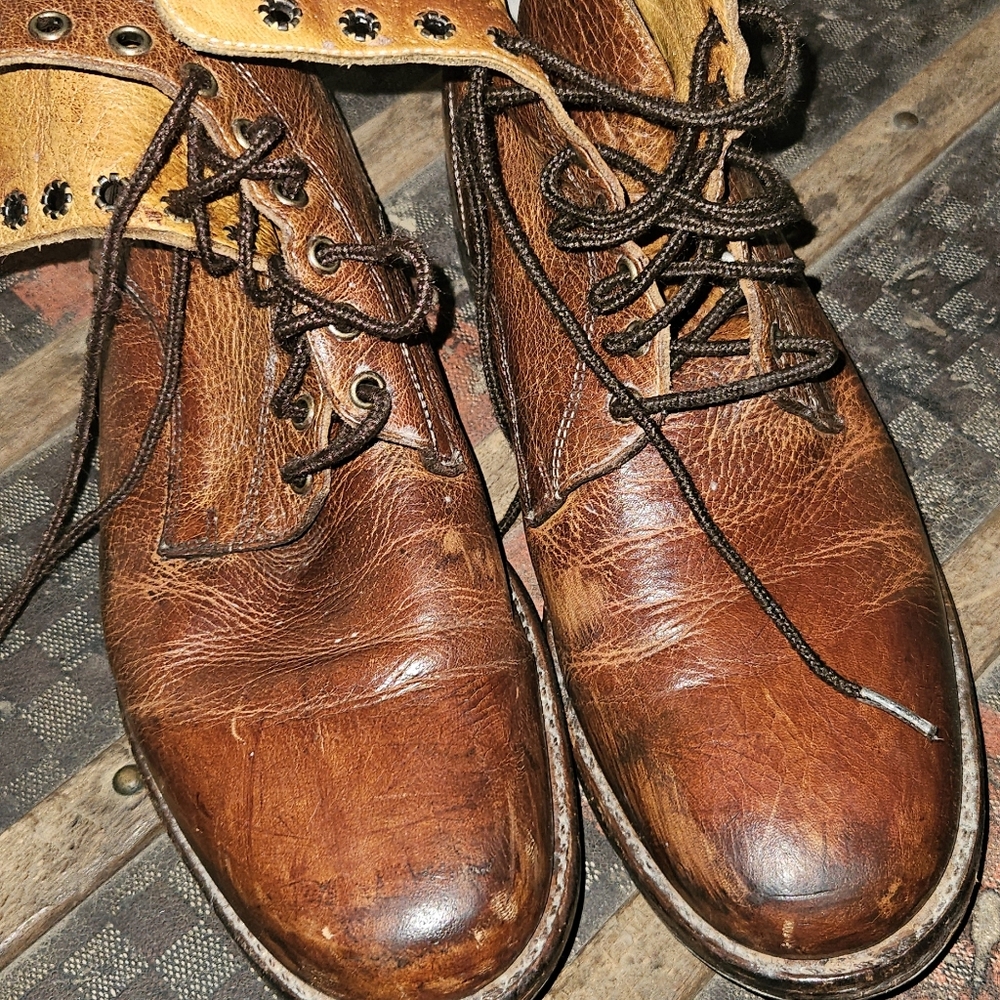 Men's FRYE Lace Up LEATHER  Boots MADE IN USA